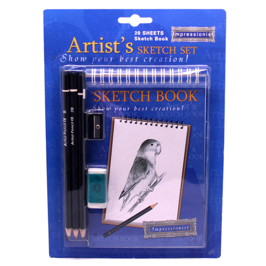 带铅笔、橡皮擦和卷笔刀的小艺术家素描本